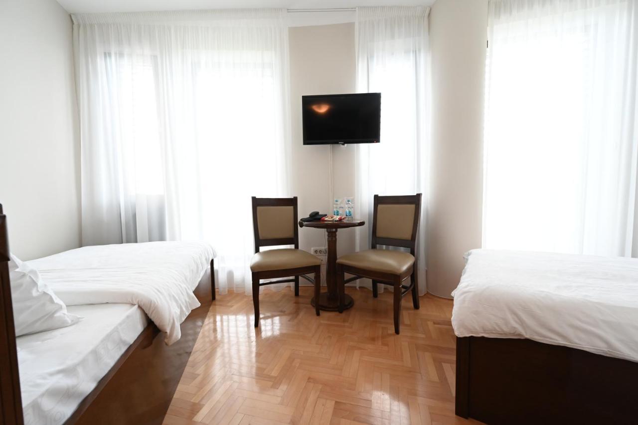 Hotel "Jkc Banja Luka" Luaran gambar